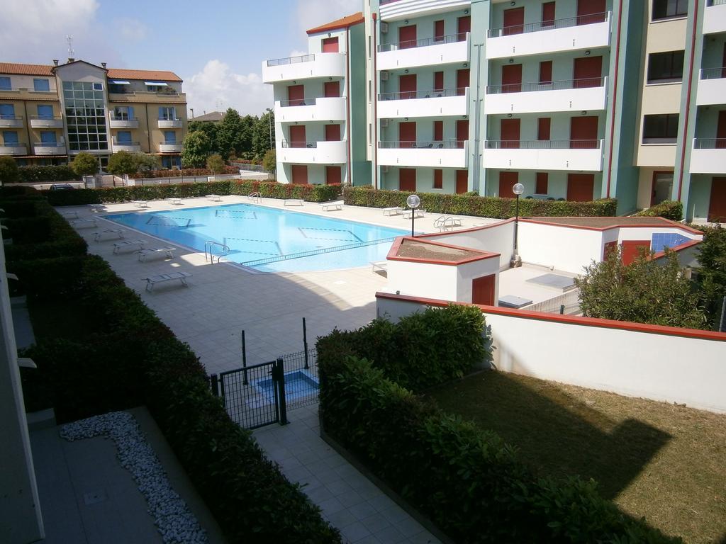 Residence Roberta Con Piscina - Agenzia Cocal กาออร์เล ห้อง รูปภาพ