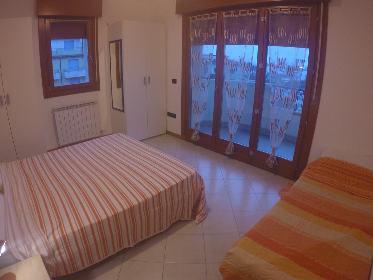 Residence Roberta Con Piscina - Agenzia Cocal กาออร์เล ภายนอก รูปภาพ